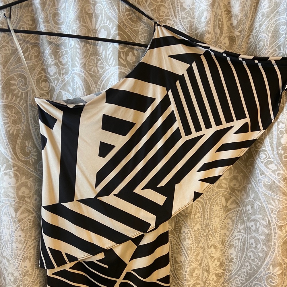 Off The Shoulder Mini Dress - Picture 4 of 5